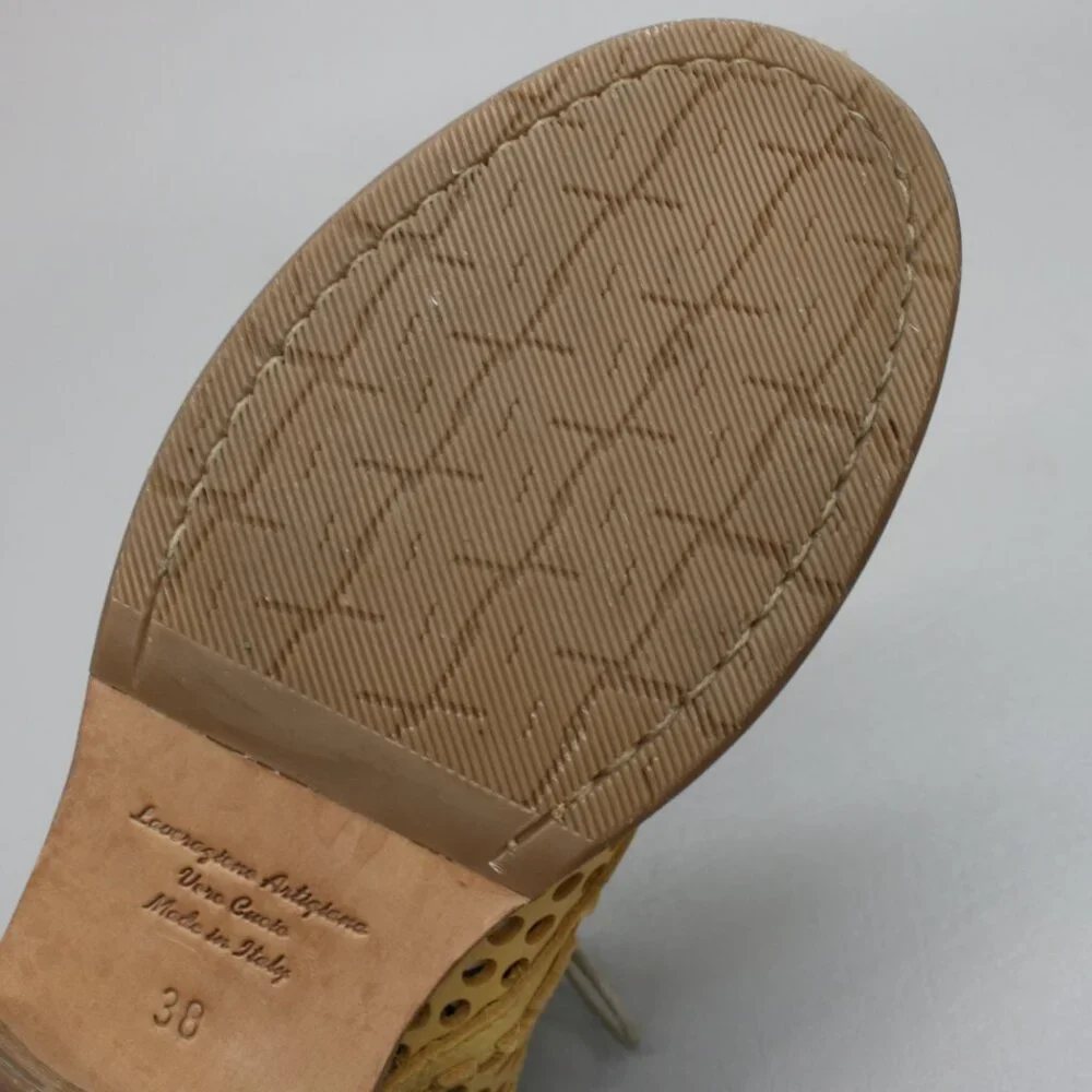 MOMA 38 Ladies 8 Luna Giallo Yellow Perforated Polka Dots Shoes Oxfords - Italy - Picture 9 of 12